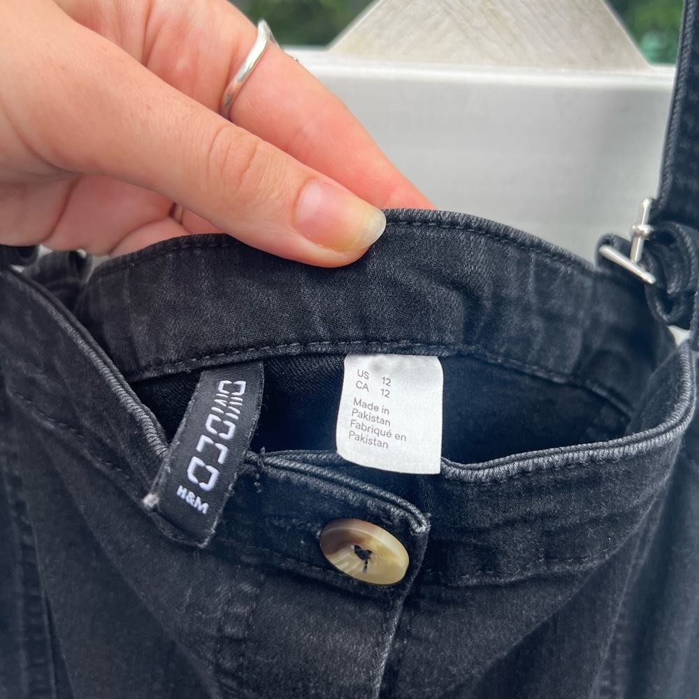 H&M Black Denim Button Front Mini Dress - Picture 4 of 4